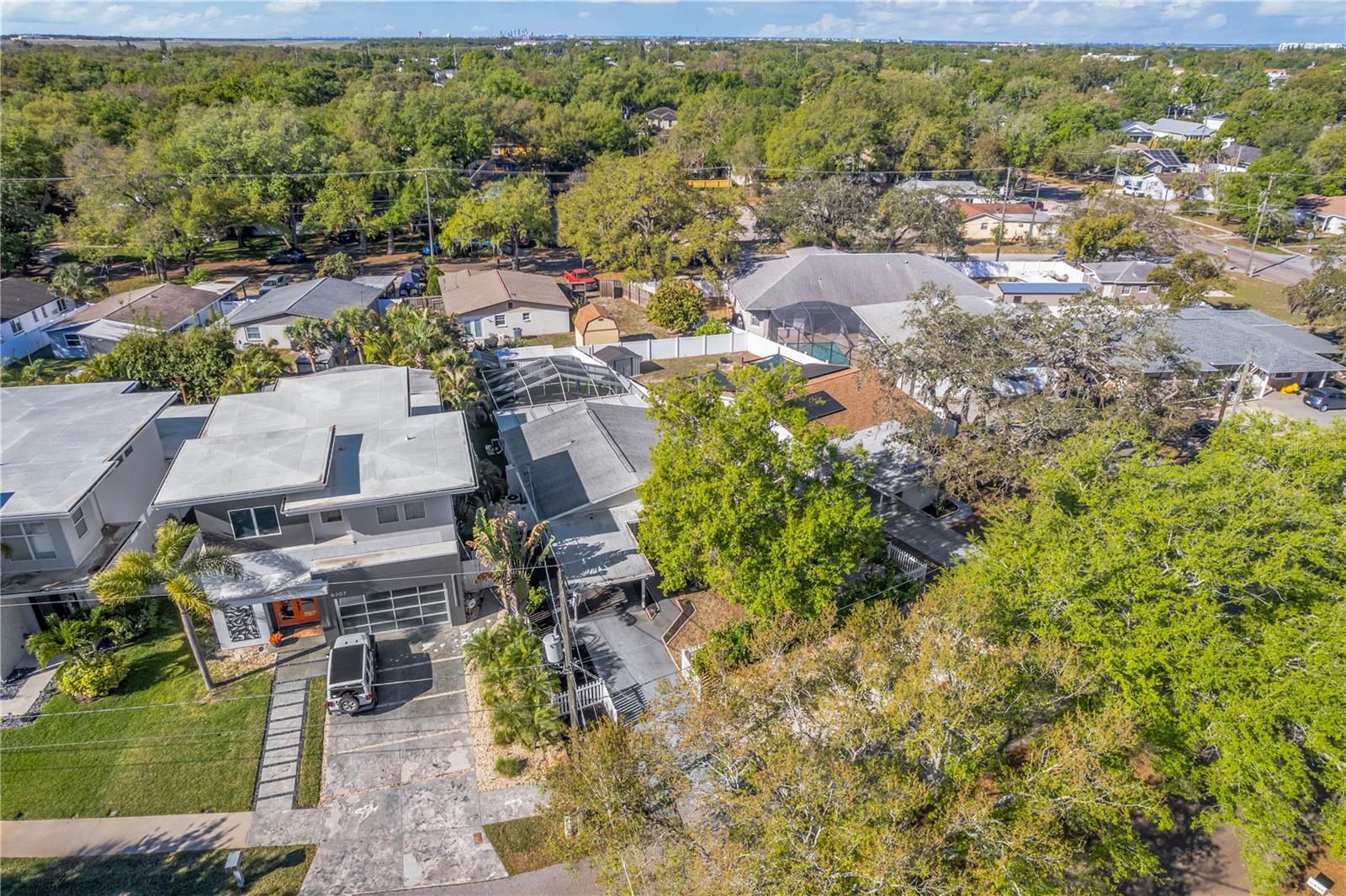 Image 45 of 51 For 6305 Selbourne Avenue