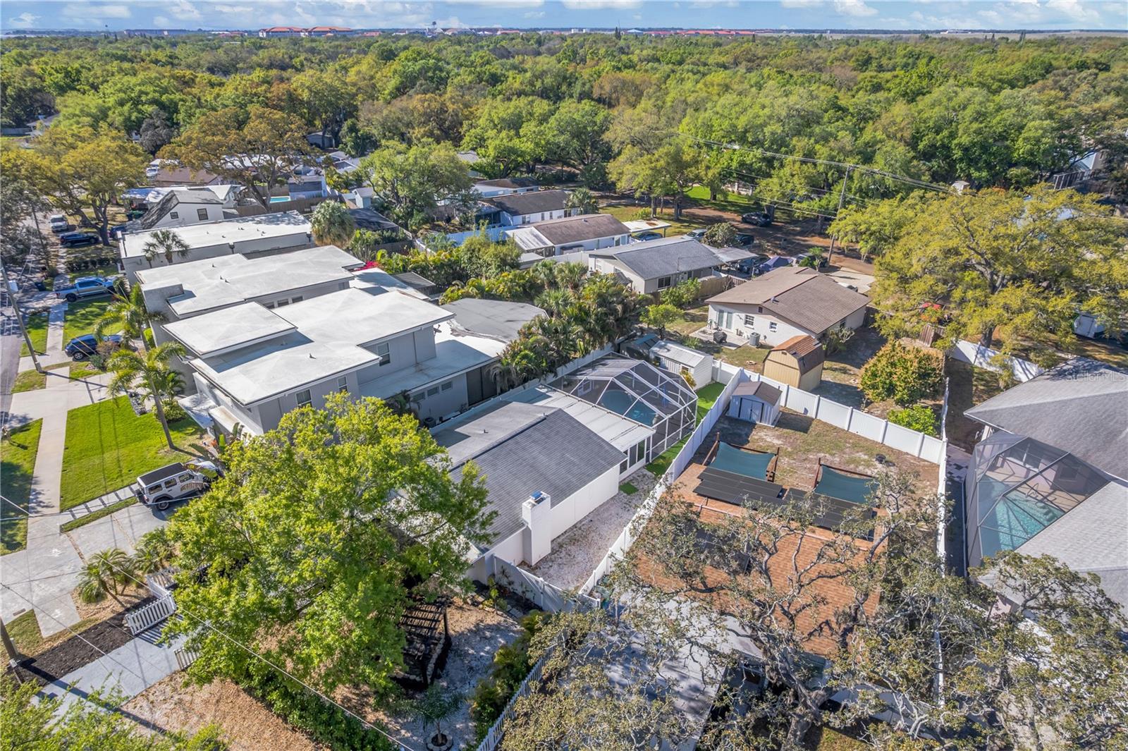 Image 46 of 51 For 6305 Selbourne Avenue