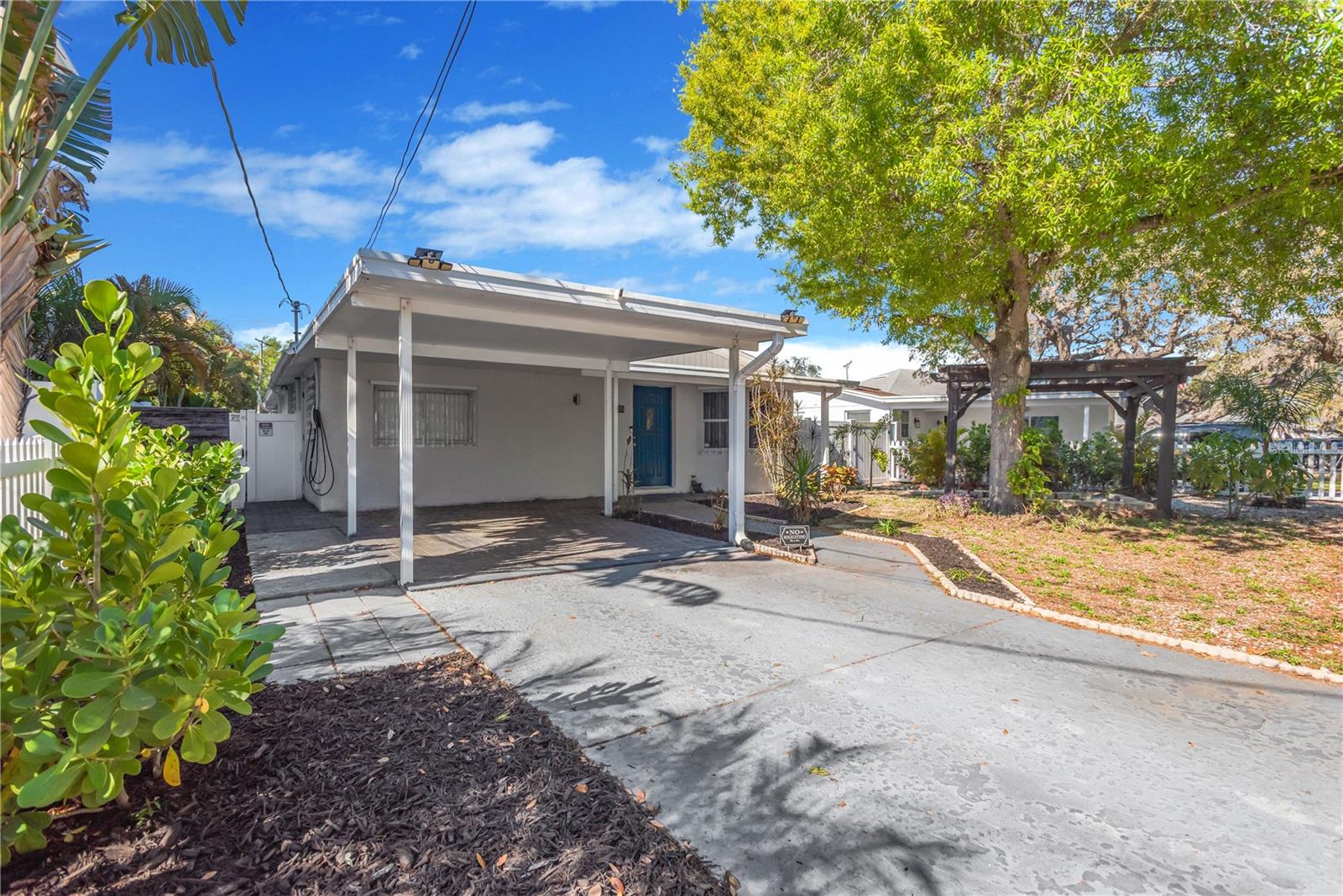 Image 8 of 51 For 6305 Selbourne Avenue