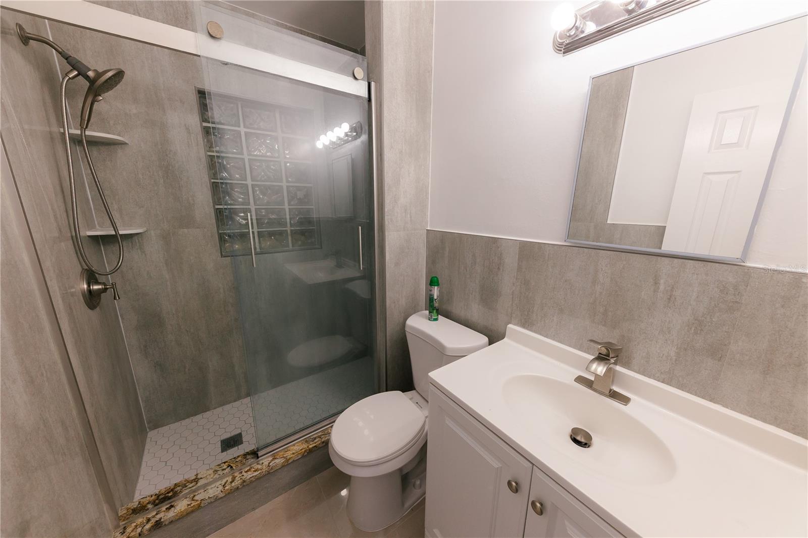 Image 14 of 61 For 300 53rd Street W