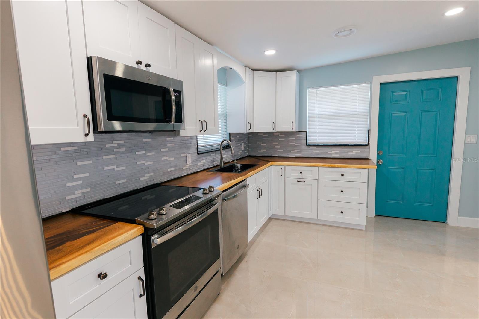 Image 25 of 61 For 300 53rd Street W