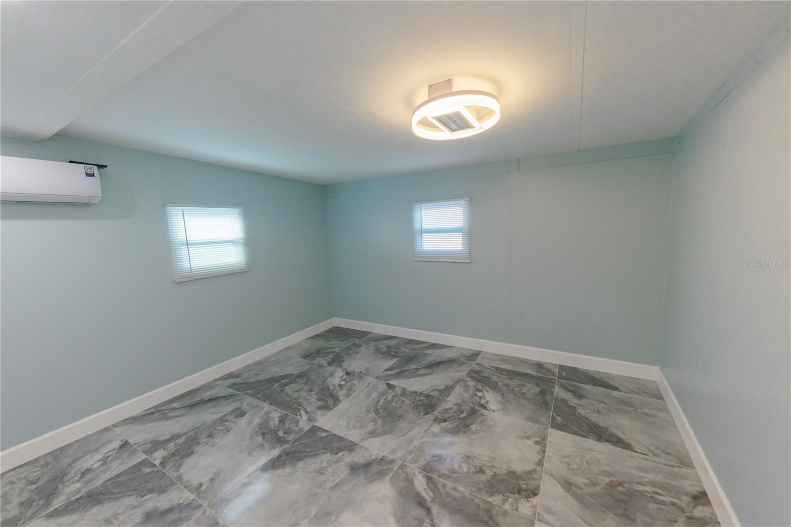 Image 26 of 61 For 300 53rd Street W