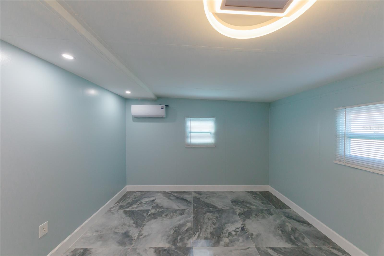 Image 28 of 61 For 300 53rd Street W