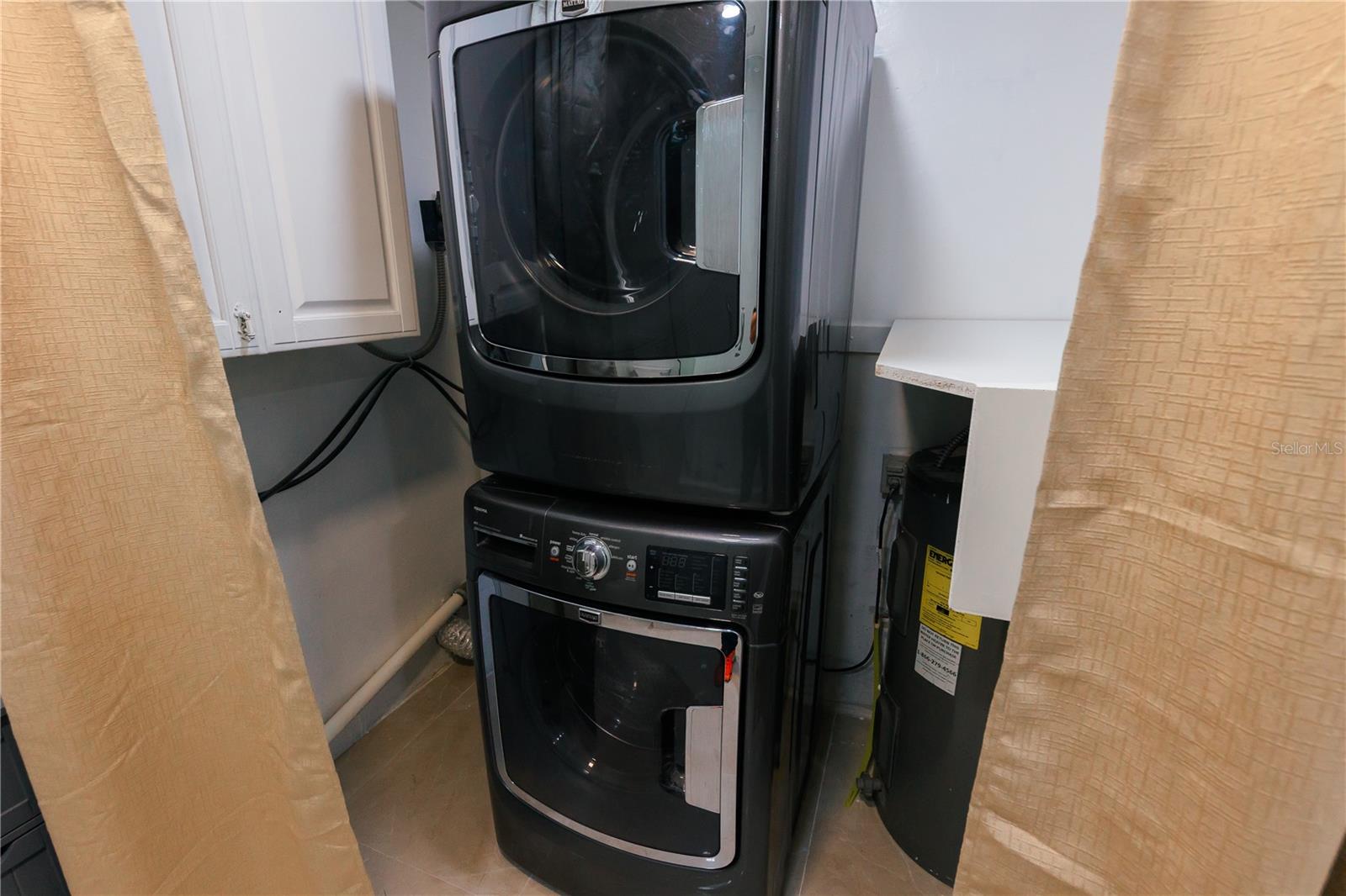 Image 34 of 61 For 300 53rd Street W