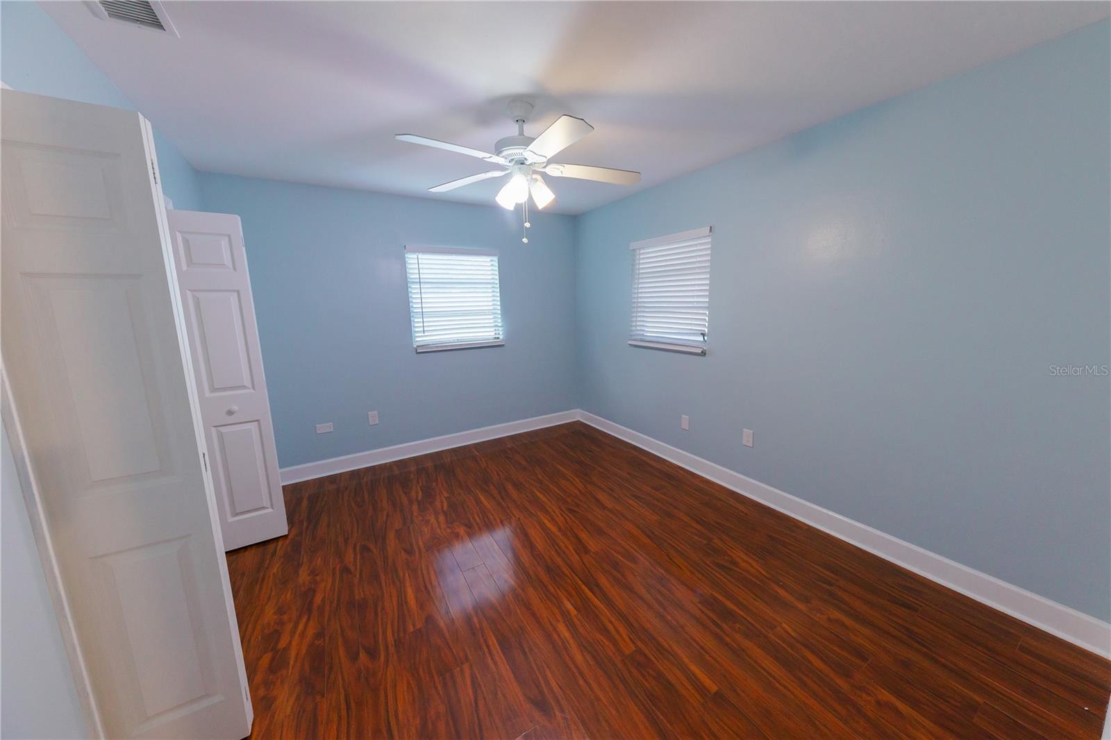 Image 41 of 61 For 300 53rd Street W