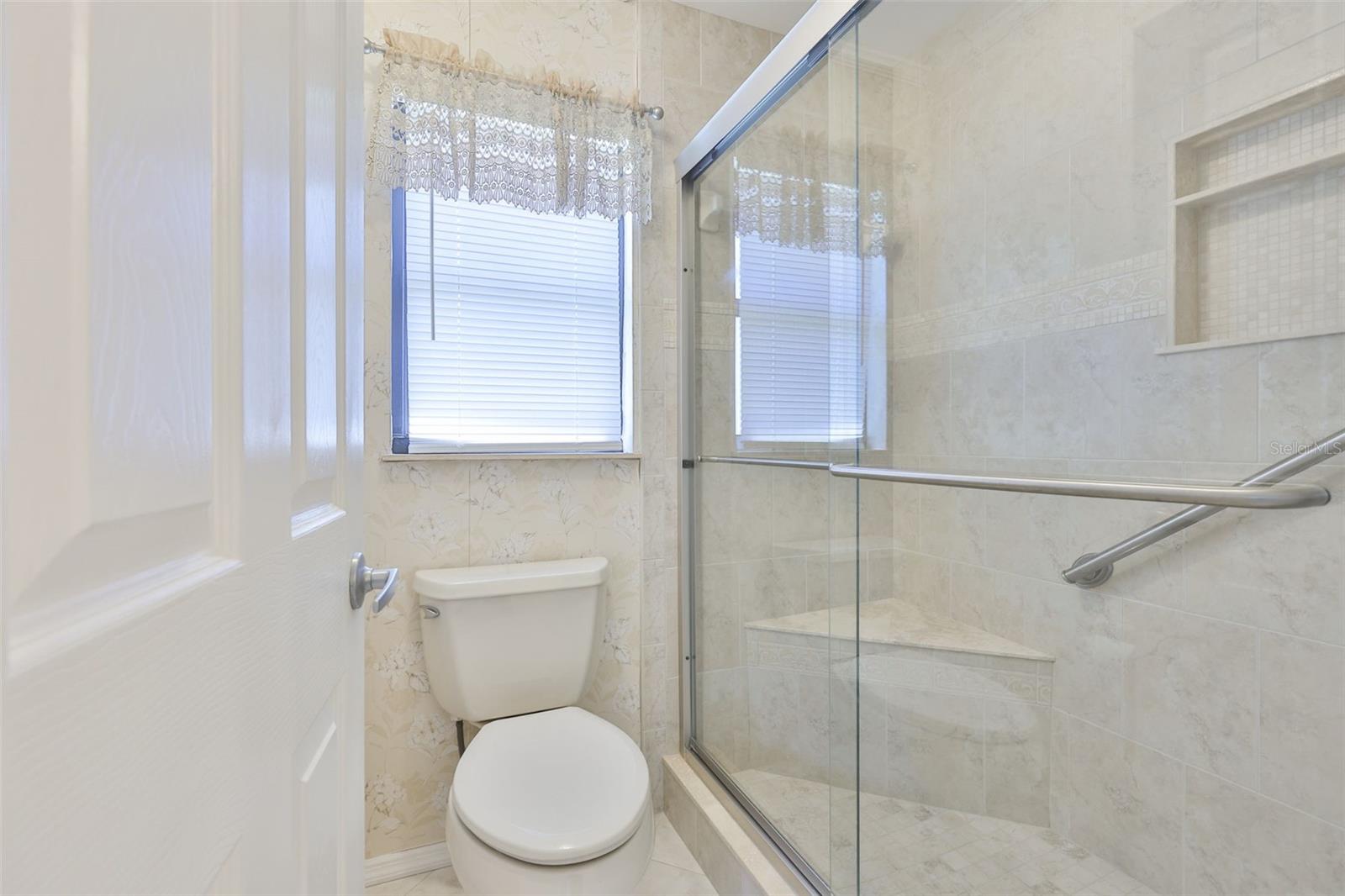 Image 33 of 97 For 1513 Leland Drive 80