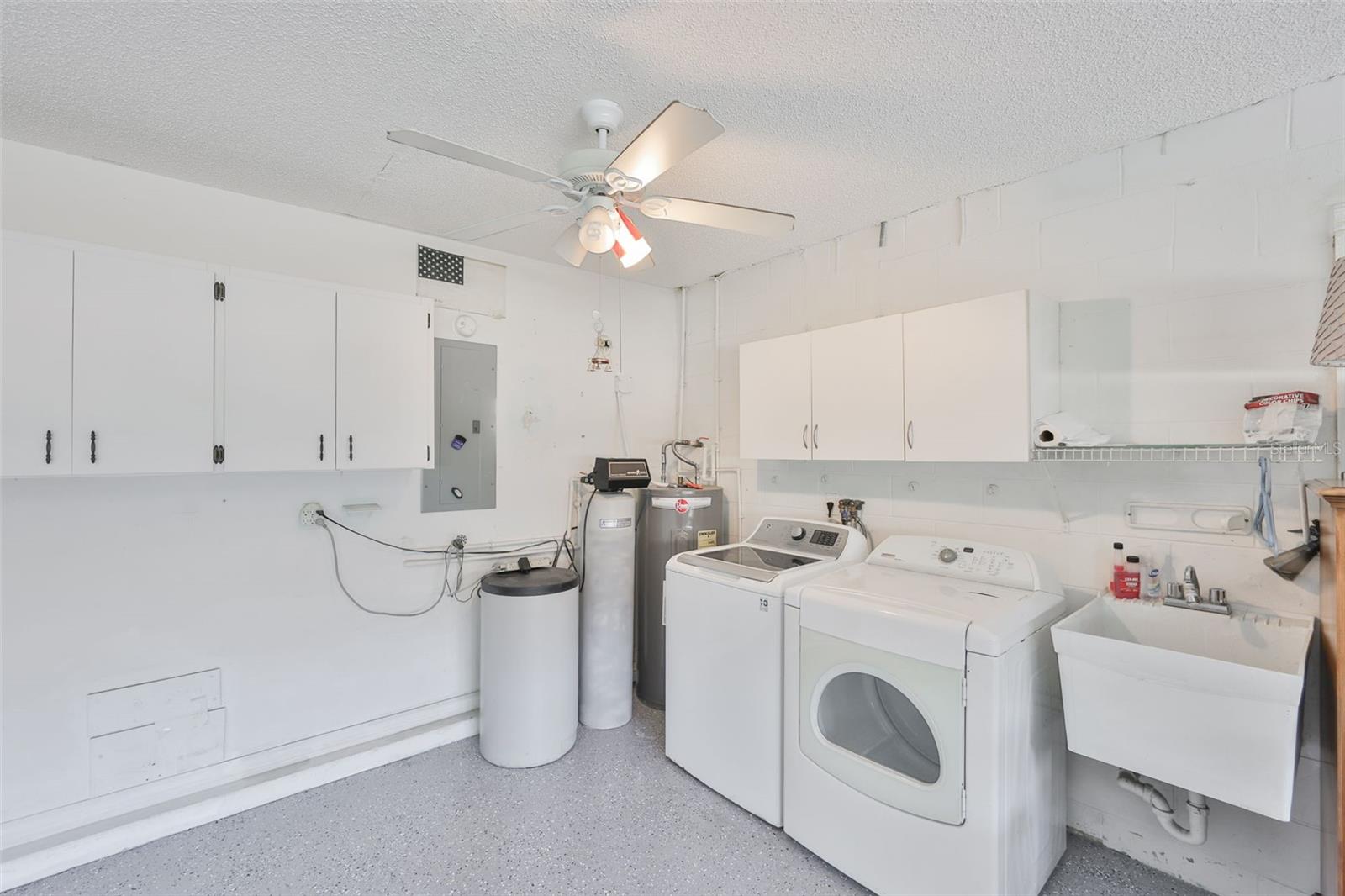 Image 37 of 97 For 1513 Leland Drive 80