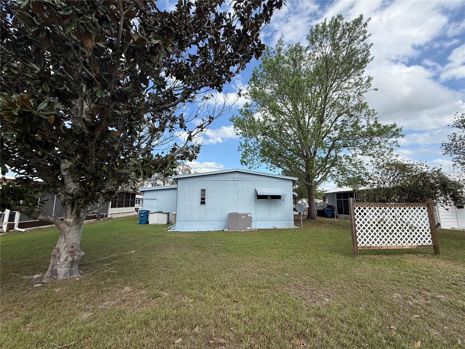 Image 12 of 68 For 7441 Fairlane Avenue