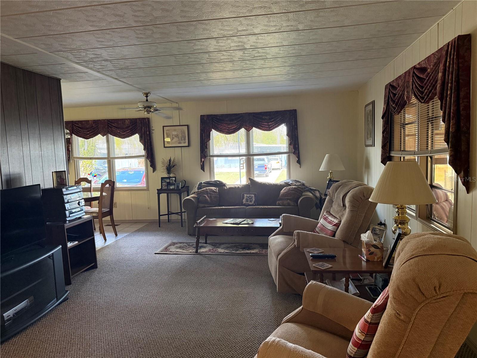 Image 32 of 68 For 7441 Fairlane Avenue