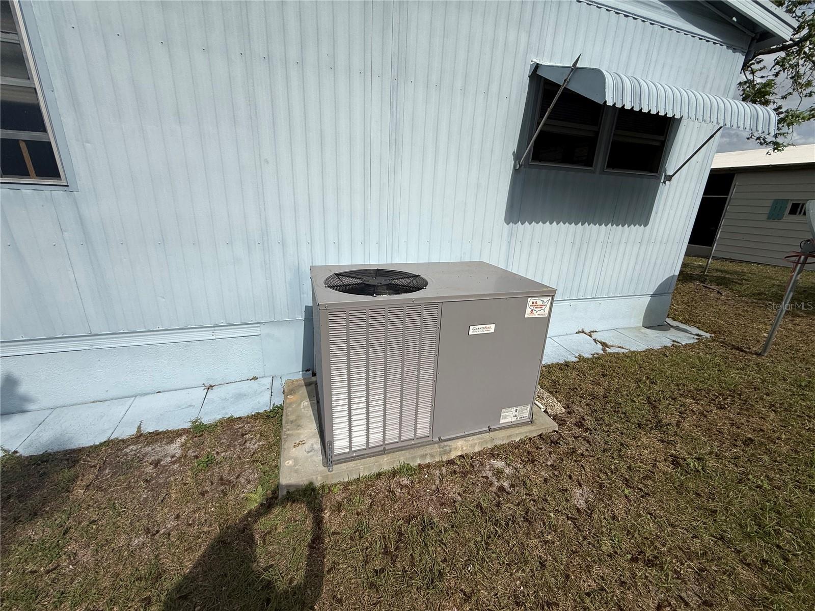 Image 9 of 68 For 7441 Fairlane Avenue