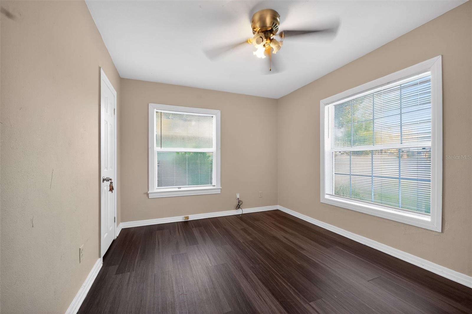 Image 15 of 37 For 2285 Lake Drive