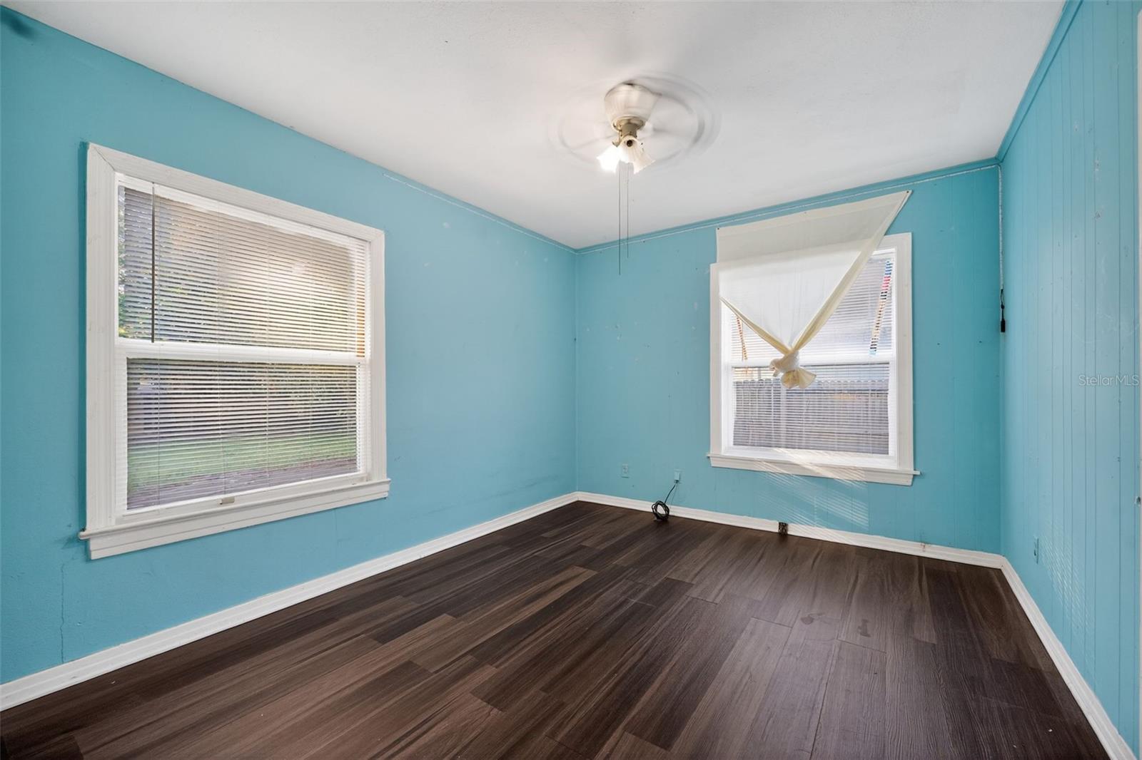 Image 16 of 37 For 2285 Lake Drive