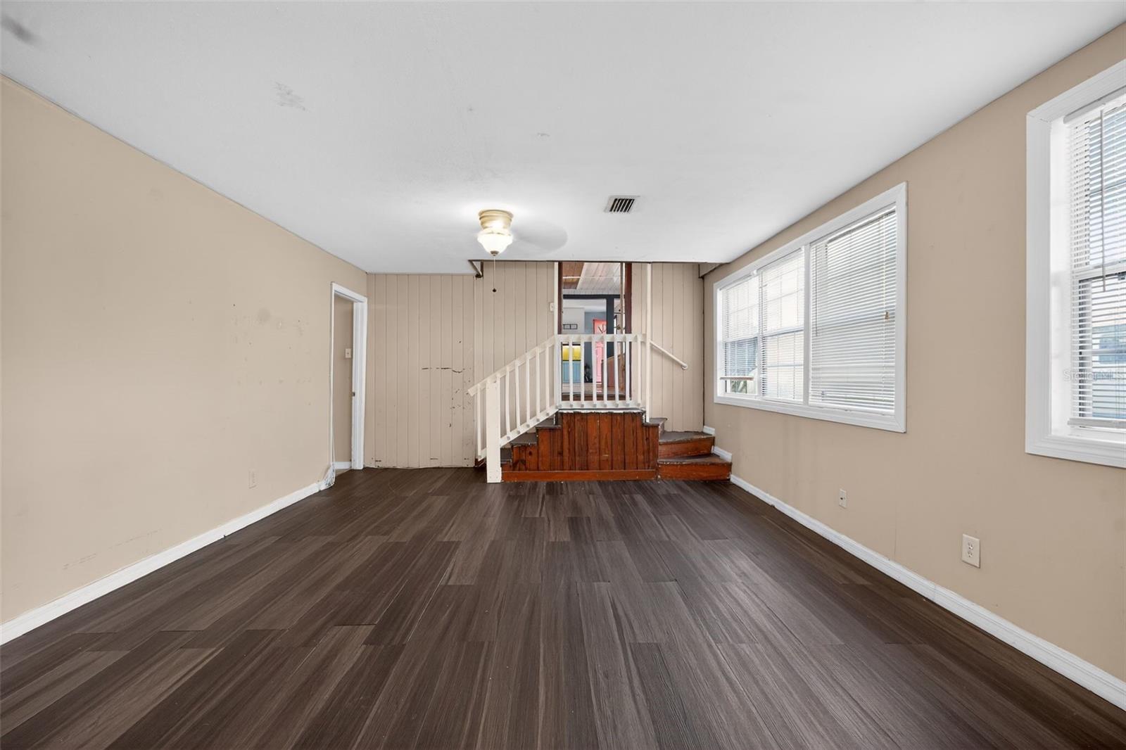 Image 19 of 37 For 2285 Lake Drive