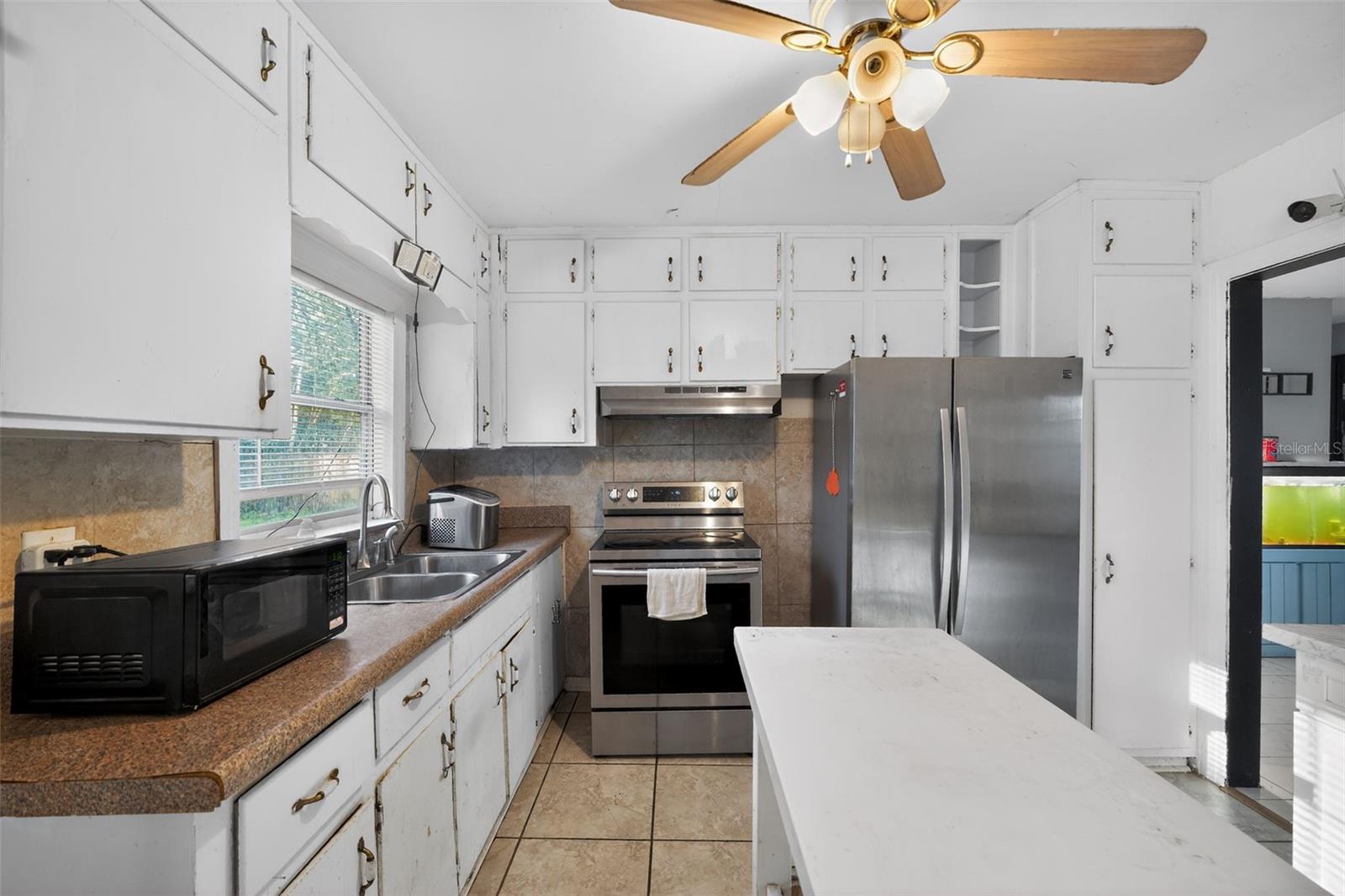 Image 25 of 37 For 2285 Lake Drive