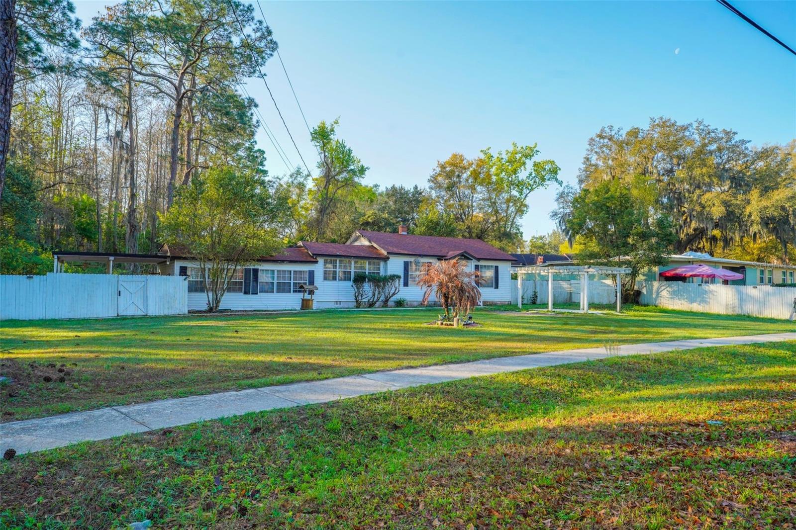 Image 3 of 37 For 2285 Lake Drive