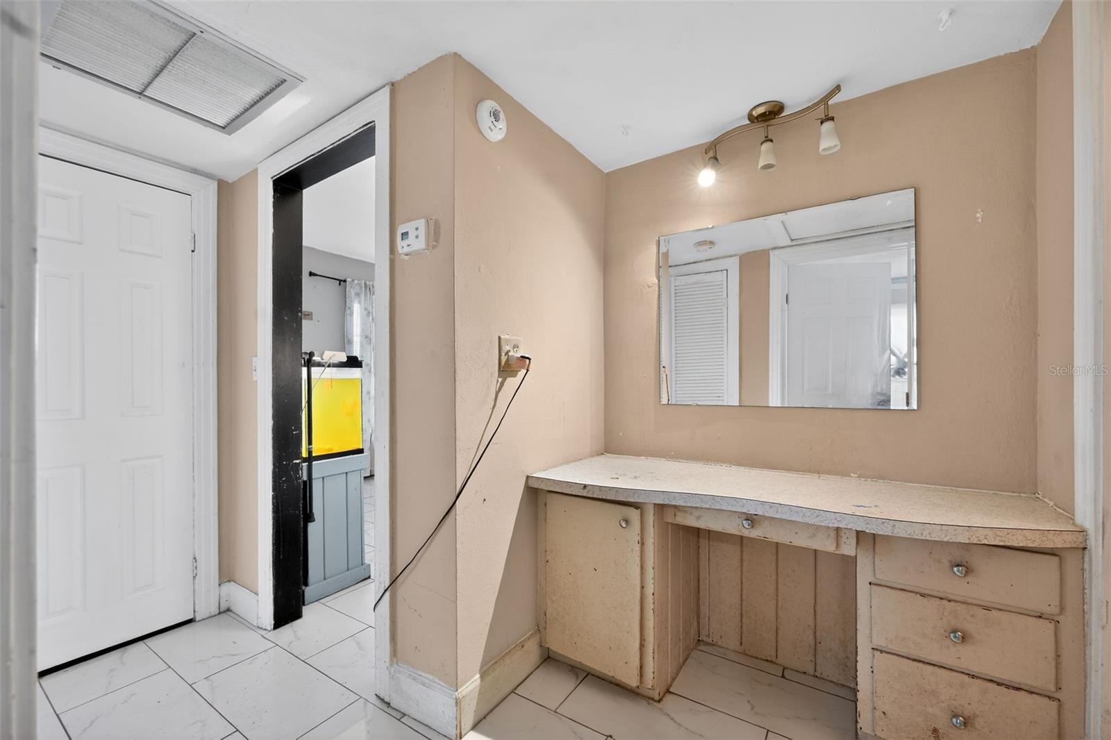 Image 31 of 37 For 2285 Lake Drive