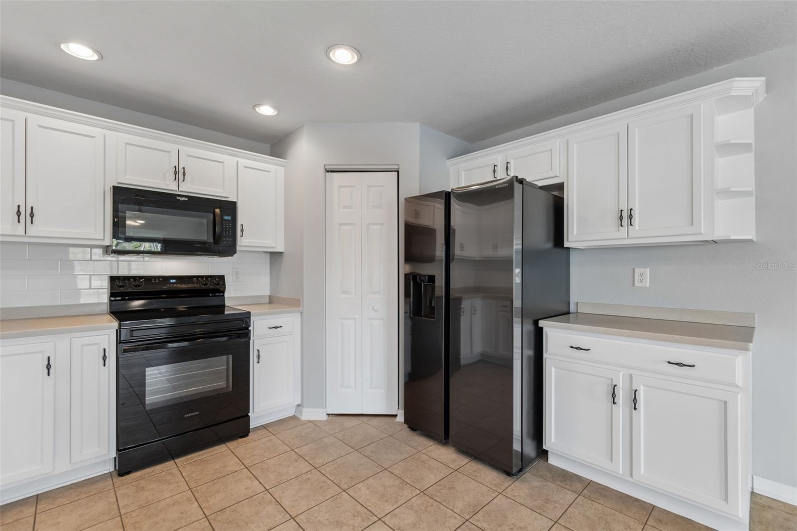 Image 28 of 92 For 9515 Simeon Drive