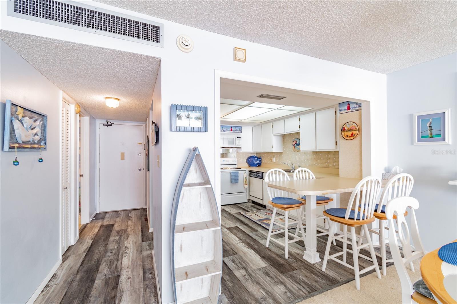 Image 22 of 55 For 17920 Gulf Boulevard 1208