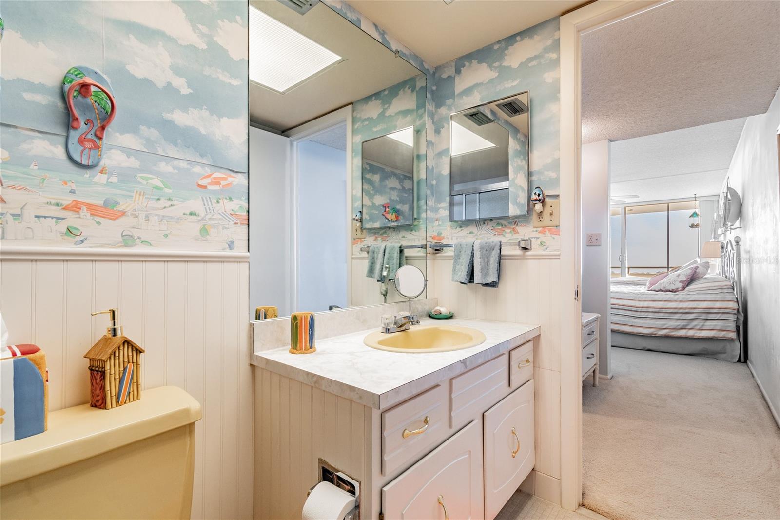 Image 25 of 55 For 17920 Gulf Boulevard 1208