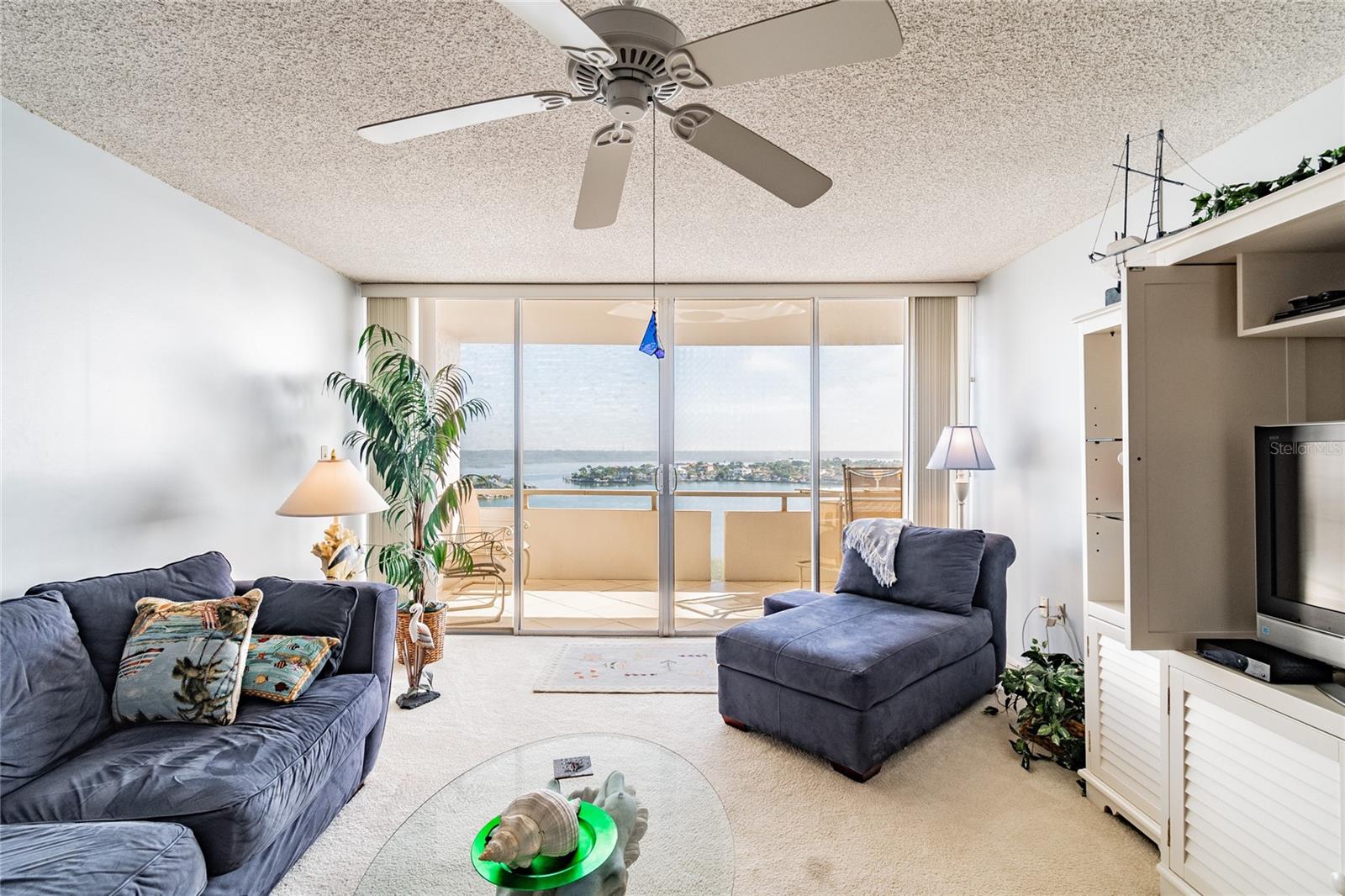 Image 4 of 55 For 17920 Gulf Boulevard 1208