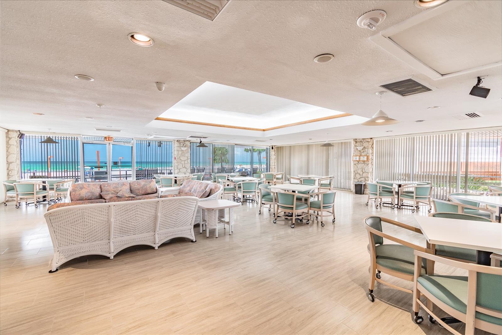 Image 40 of 55 For 17920 Gulf Boulevard 1208