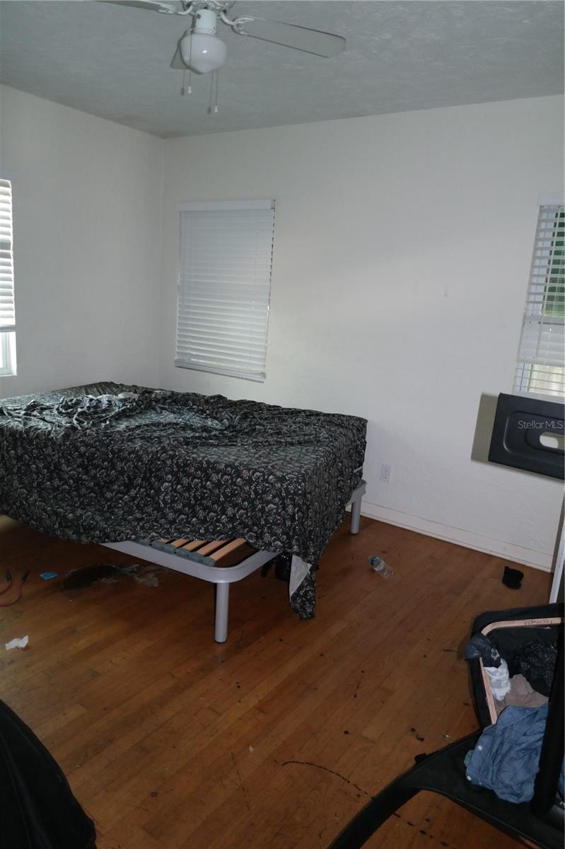 Image 6 of 13 For 800 Harbor Drive S