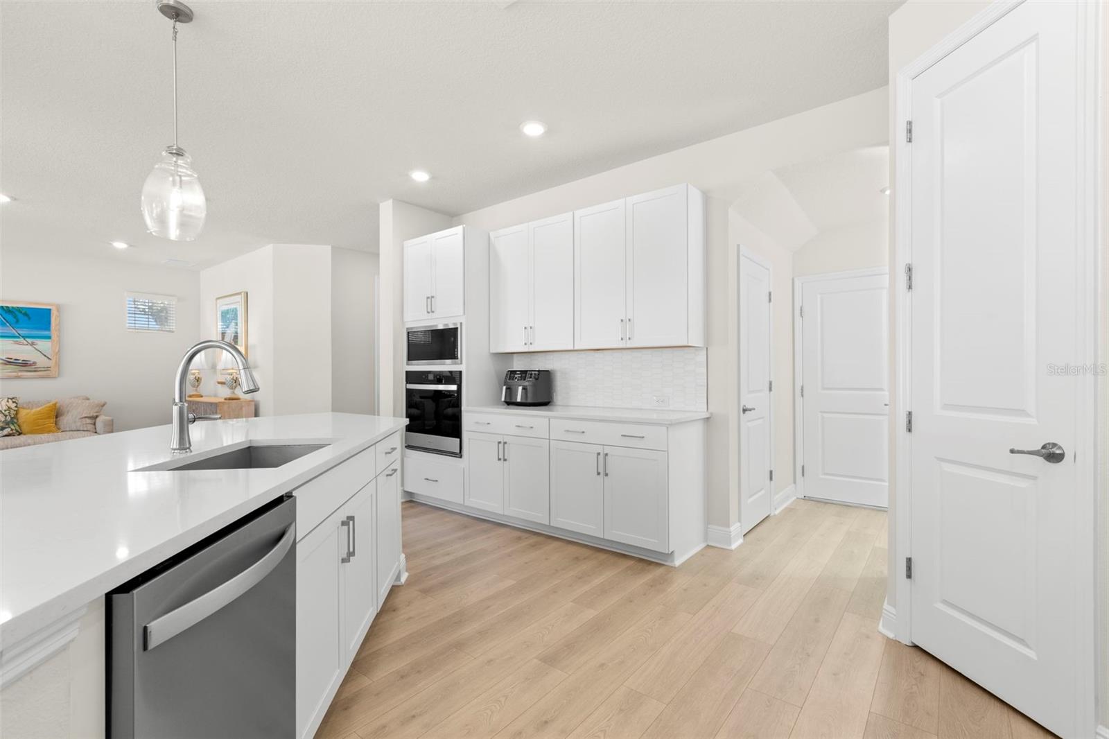 Image 12 of 44 For 1619 47th Avenue N