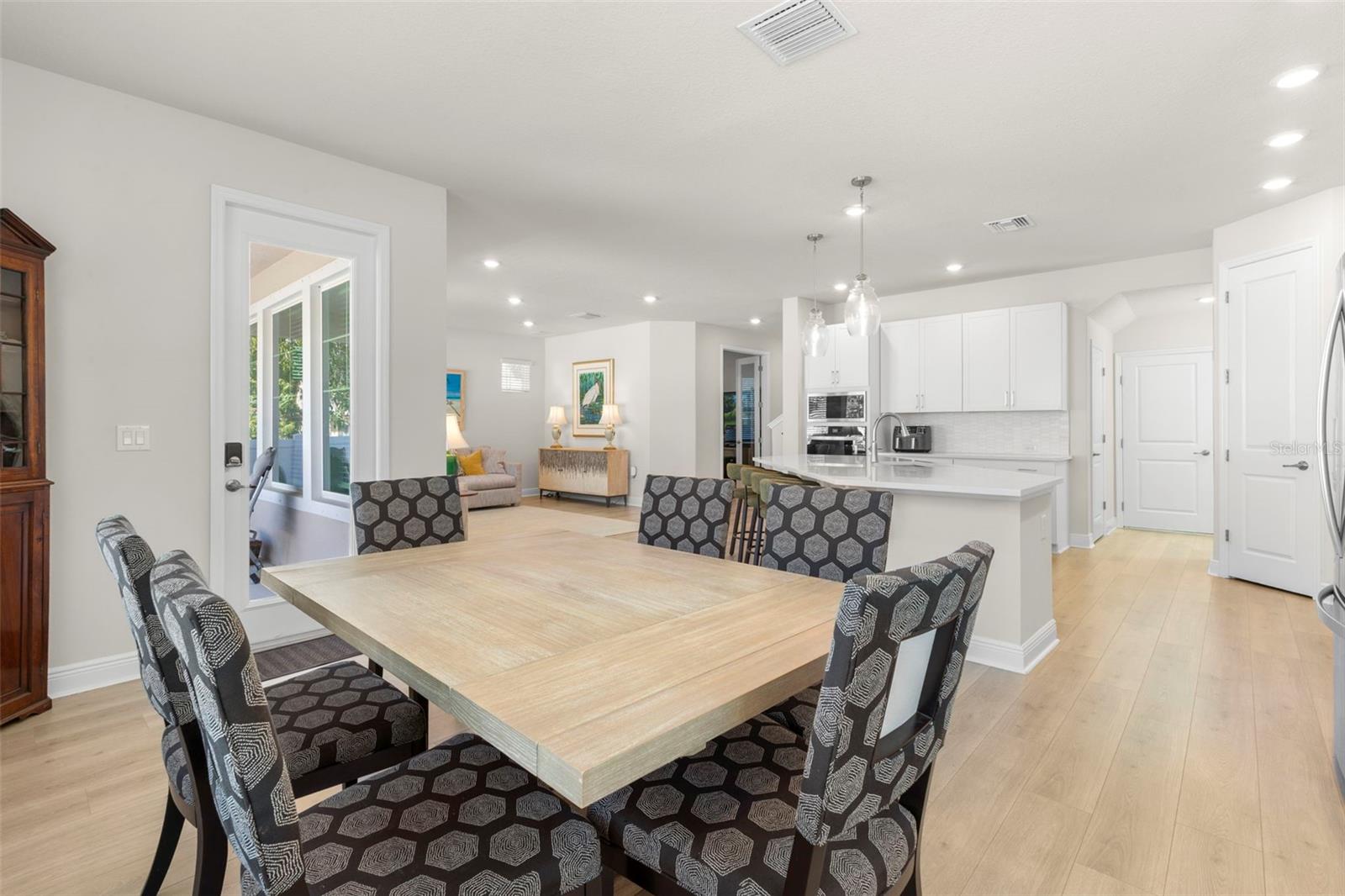 Image 16 of 44 For 1619 47th Avenue N