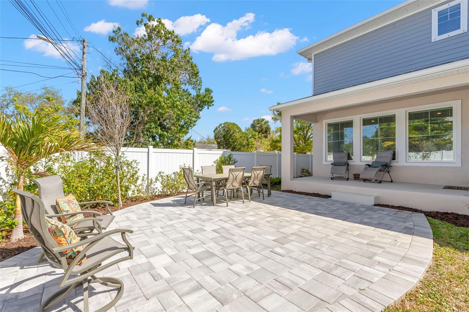 Image 27 of 44 For 1619 47th Avenue N