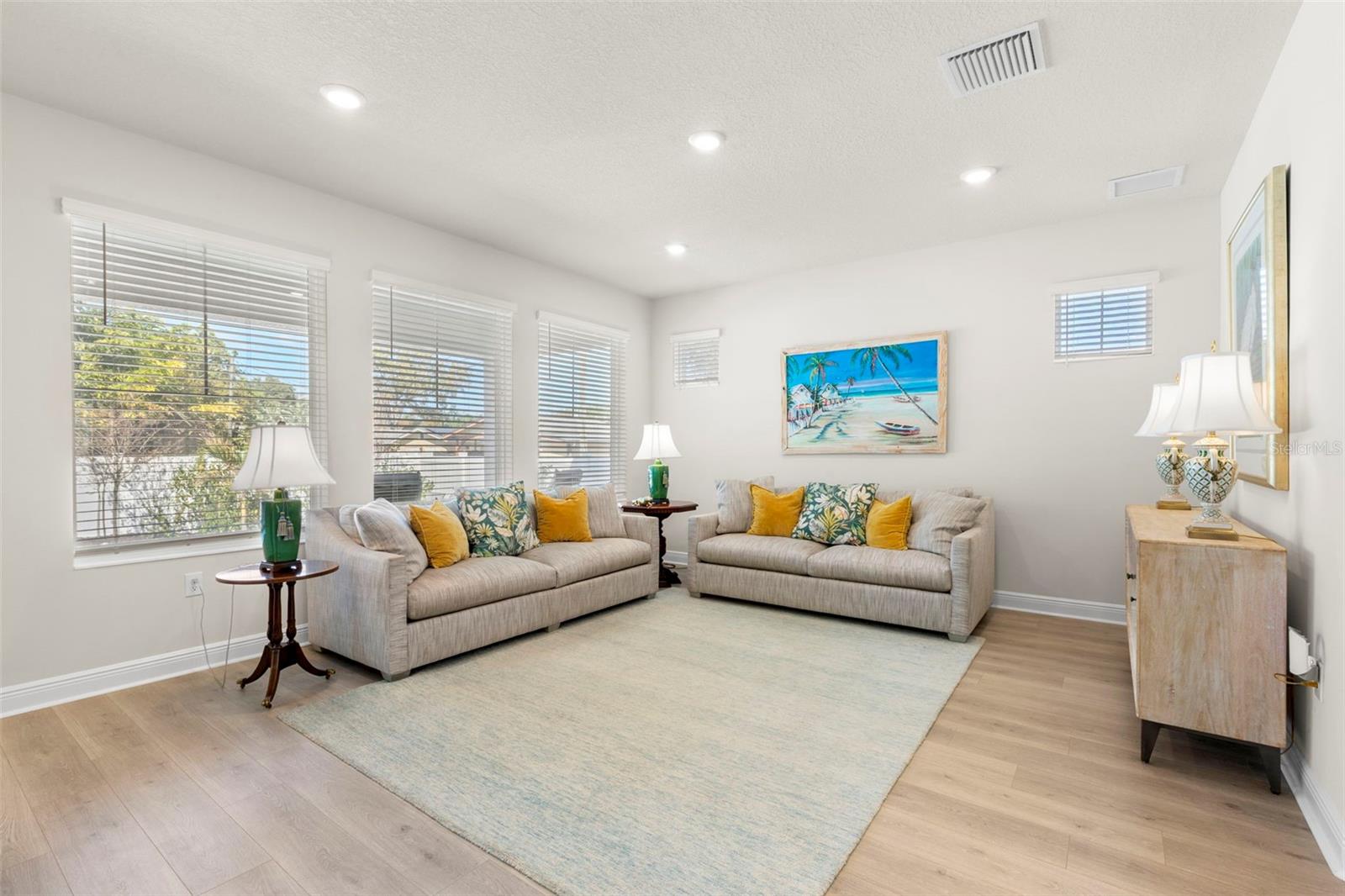 Image 7 of 44 For 1619 47th Avenue N