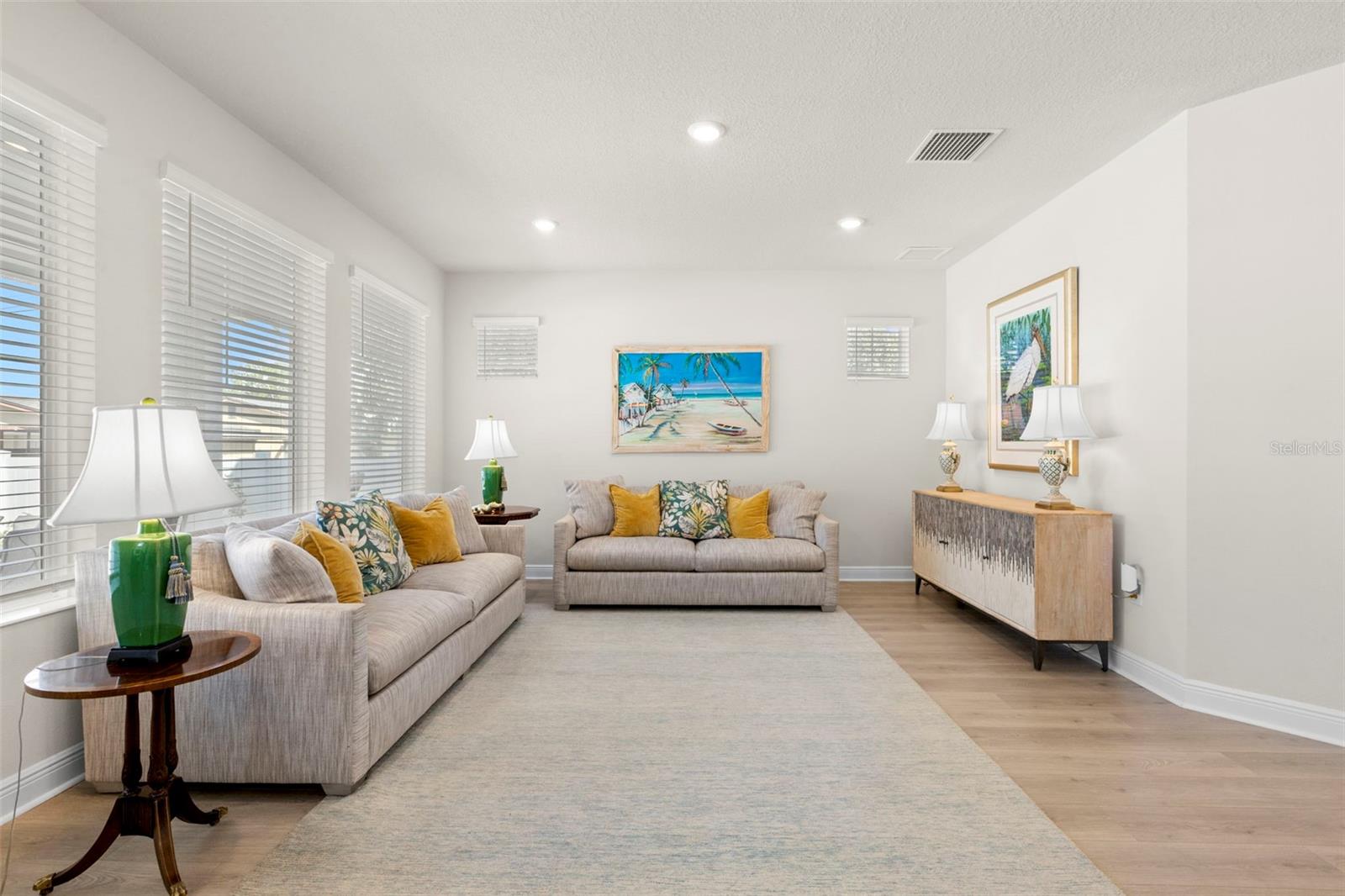 Image 8 of 44 For 1619 47th Avenue N