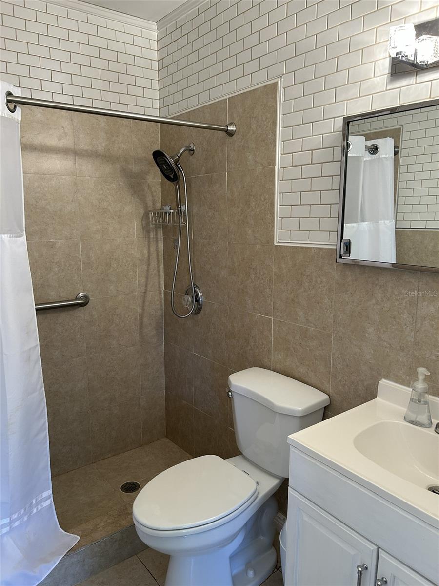 Image 14 of 28 For 4154 57th Street N 274