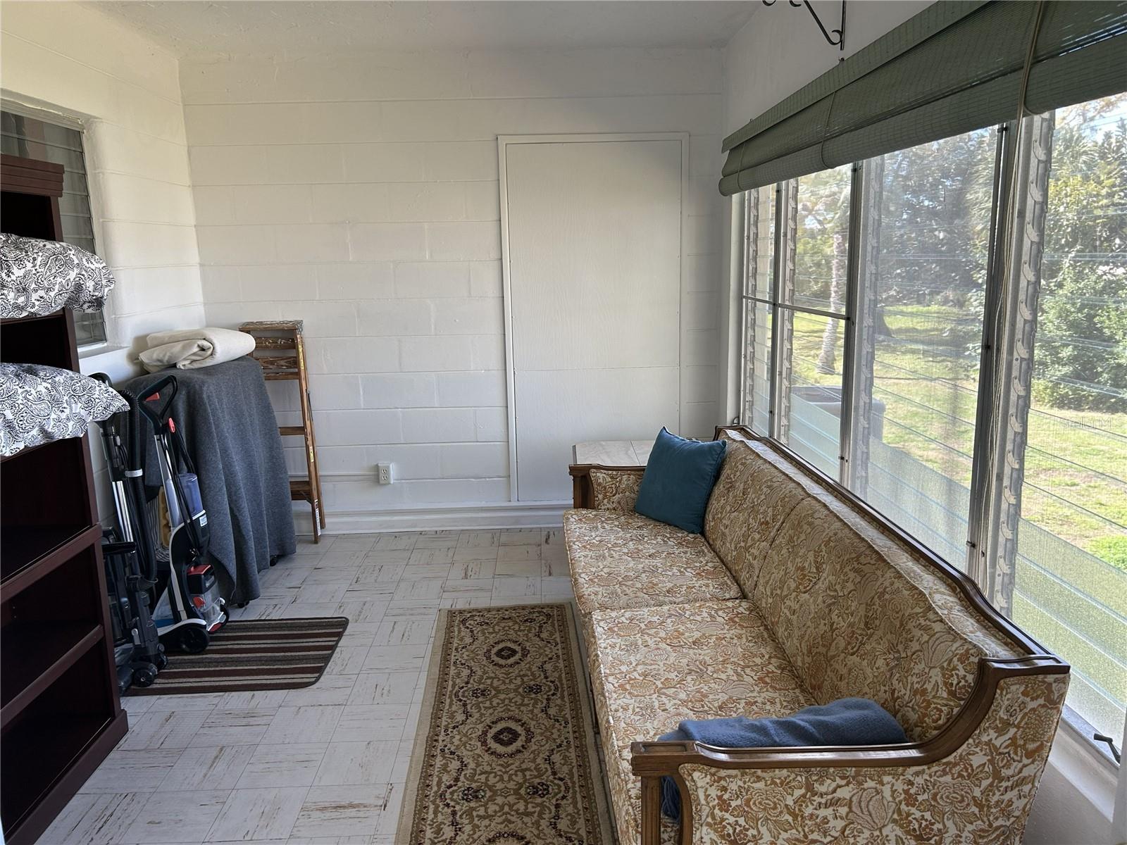 Image 20 of 28 For 4154 57th Street N 274