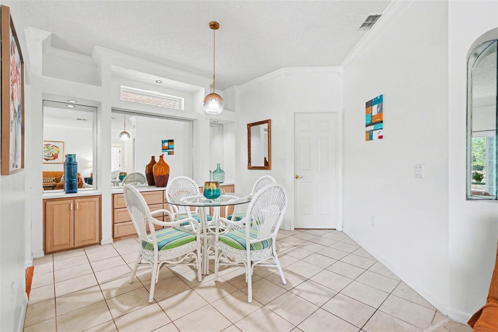 Image 17 of 34 For 10093 Holly Berry Drive