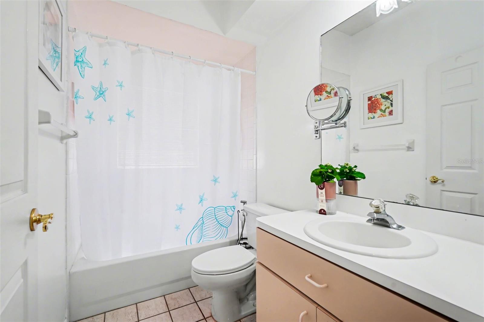 Image 24 of 34 For 10093 Holly Berry Drive