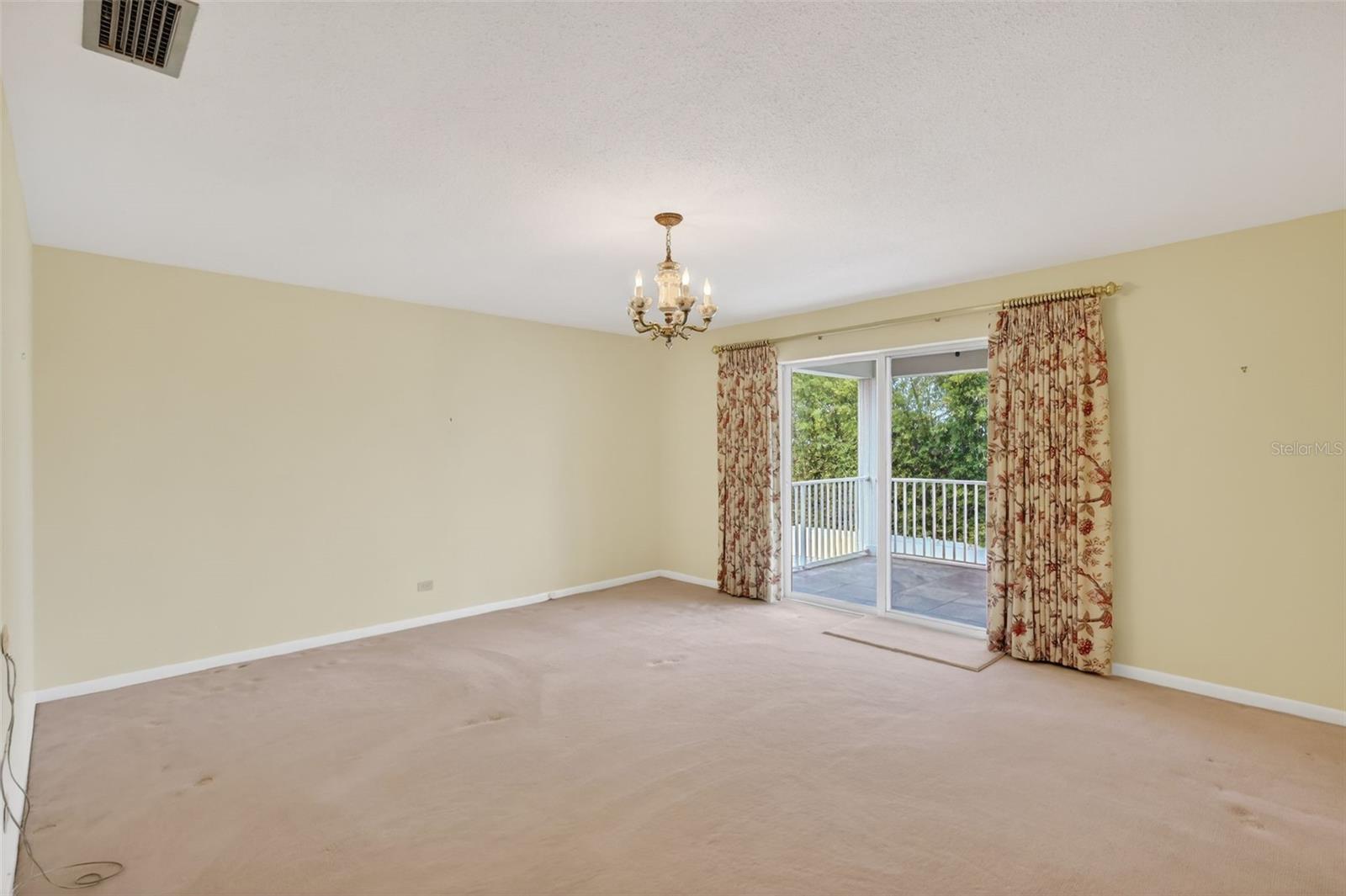 Image 13 of 78 For 350 Harbor Passage