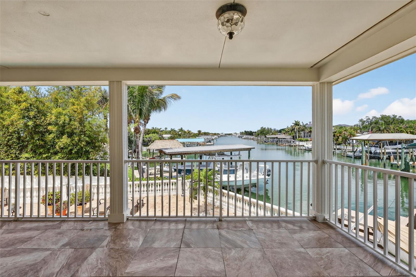 Image 14 of 78 For 350 Harbor Passage