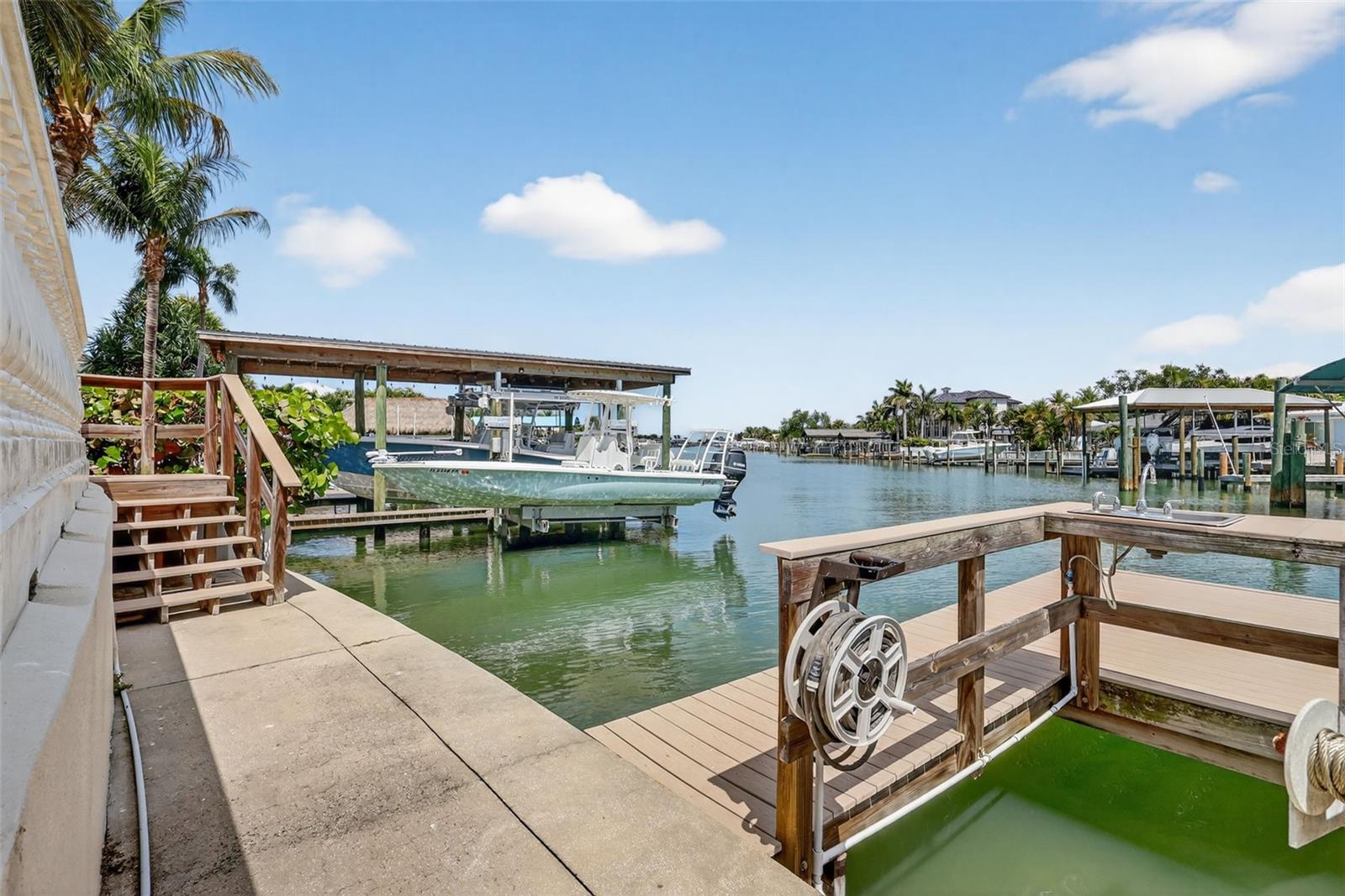 Image 21 of 78 For 350 Harbor Passage