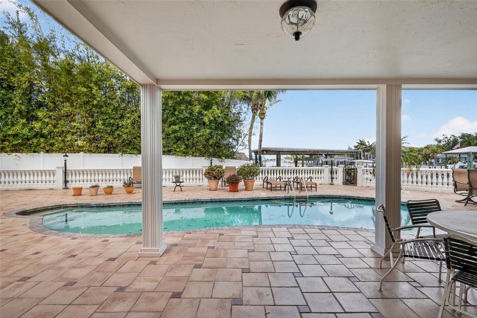 Image 22 of 78 For 350 Harbor Passage