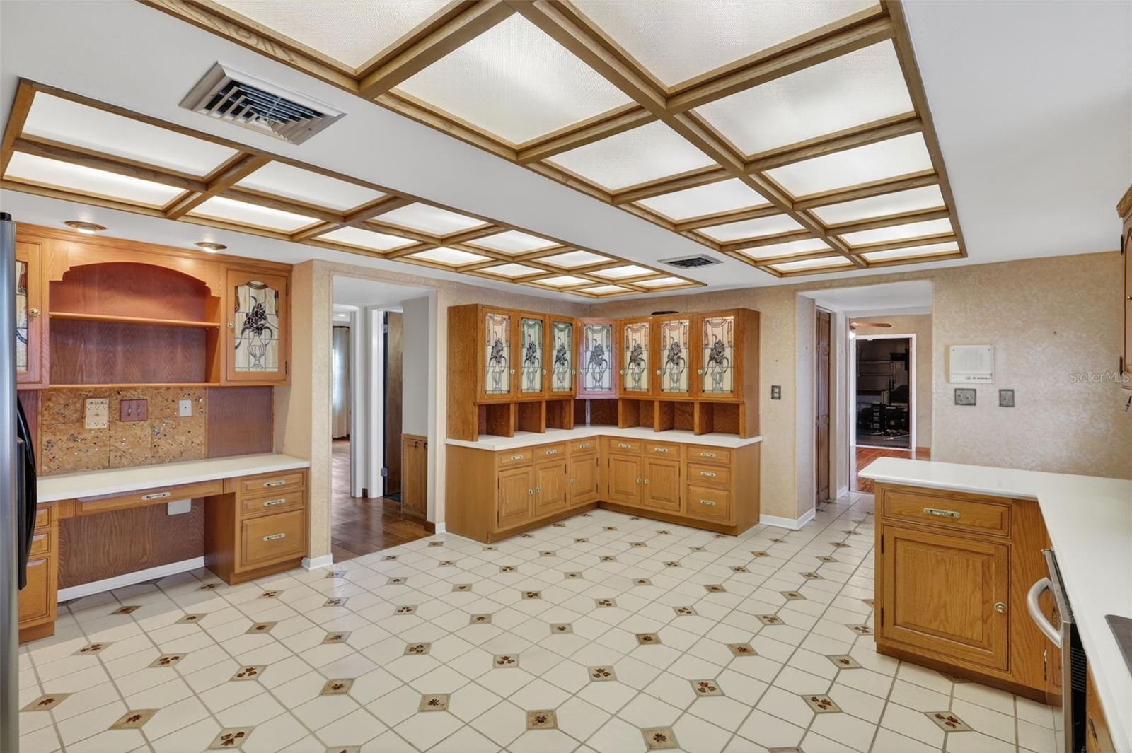 Image 34 of 78 For 350 Harbor Passage