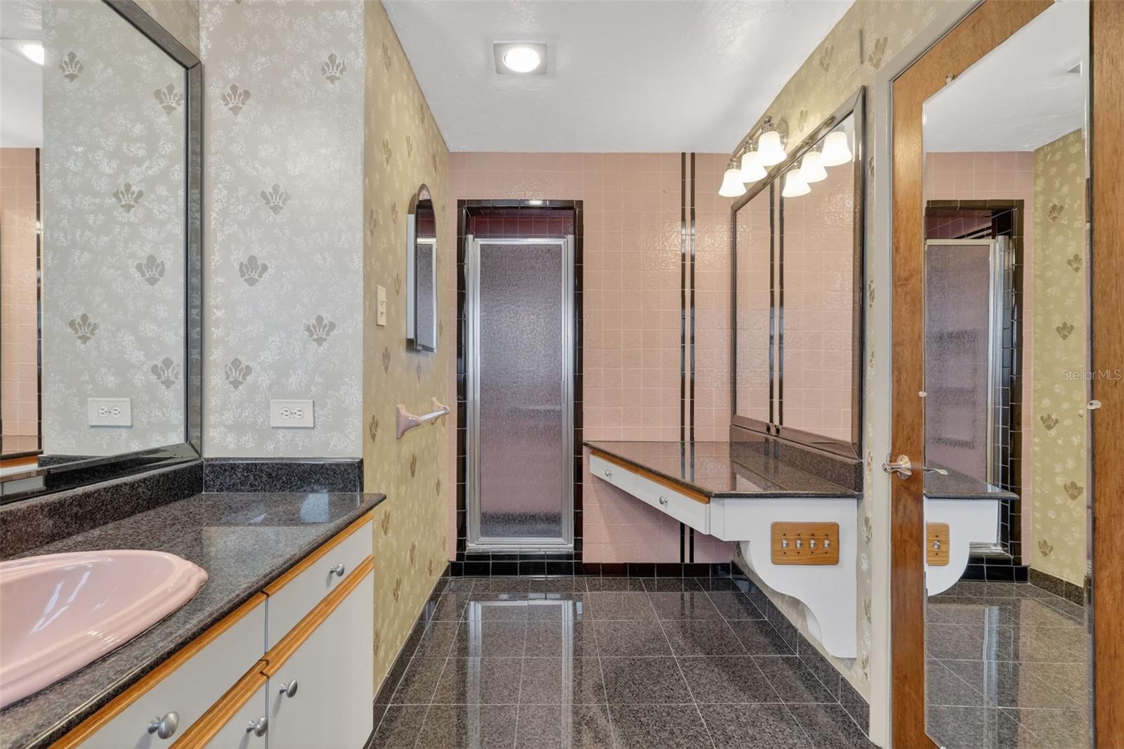 Image 44 of 78 For 350 Harbor Passage