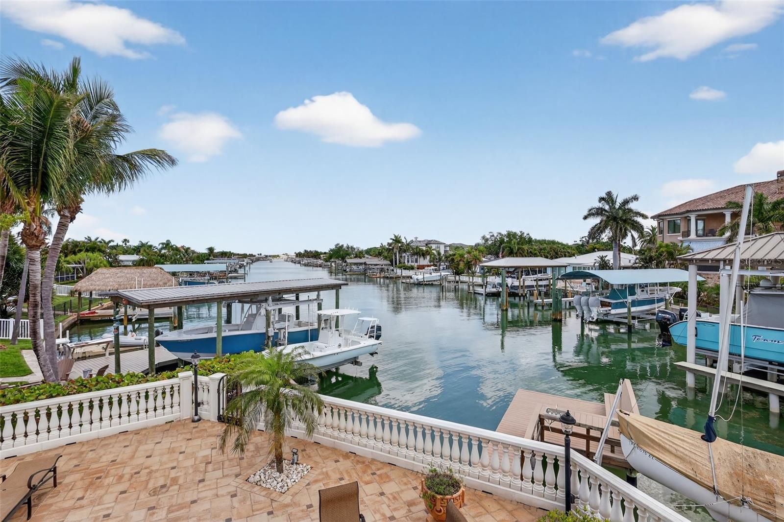 Image 49 of 78 For 350 Harbor Passage