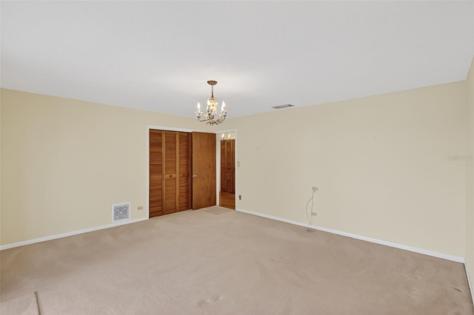 Image 51 of 78 For 350 Harbor Passage