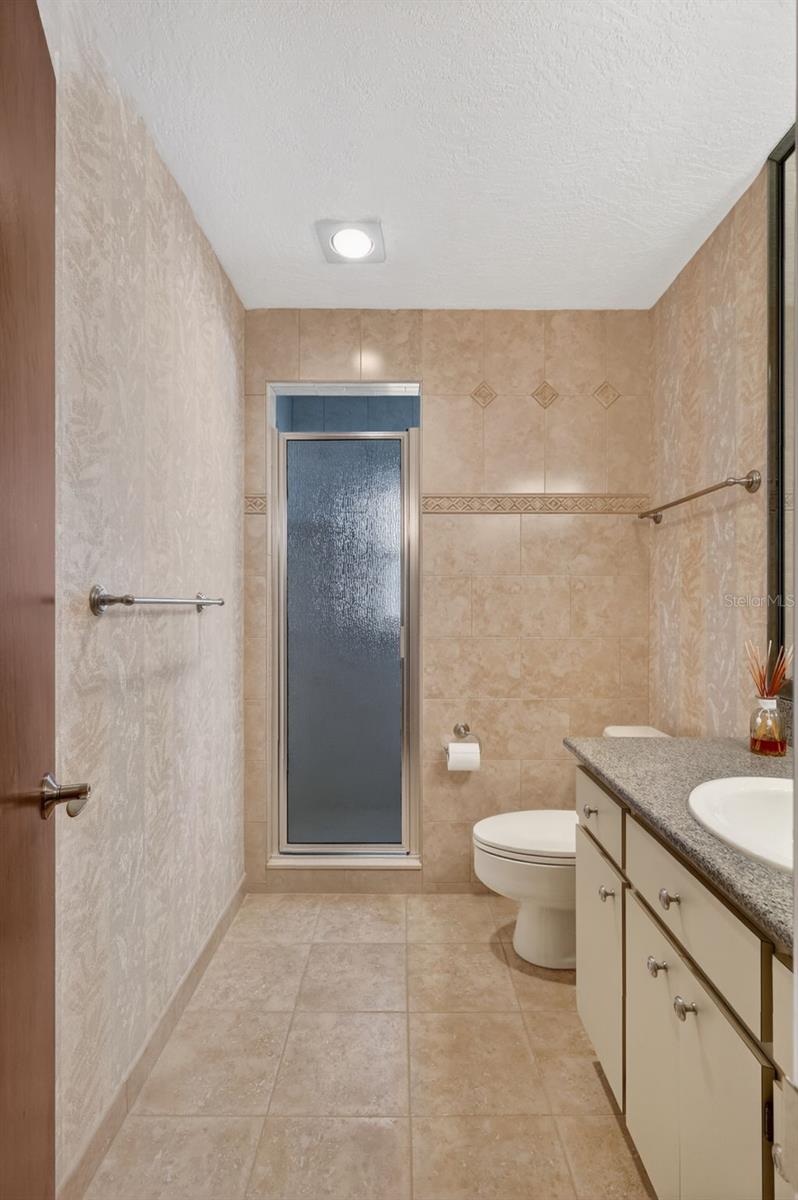 Image 52 of 78 For 350 Harbor Passage