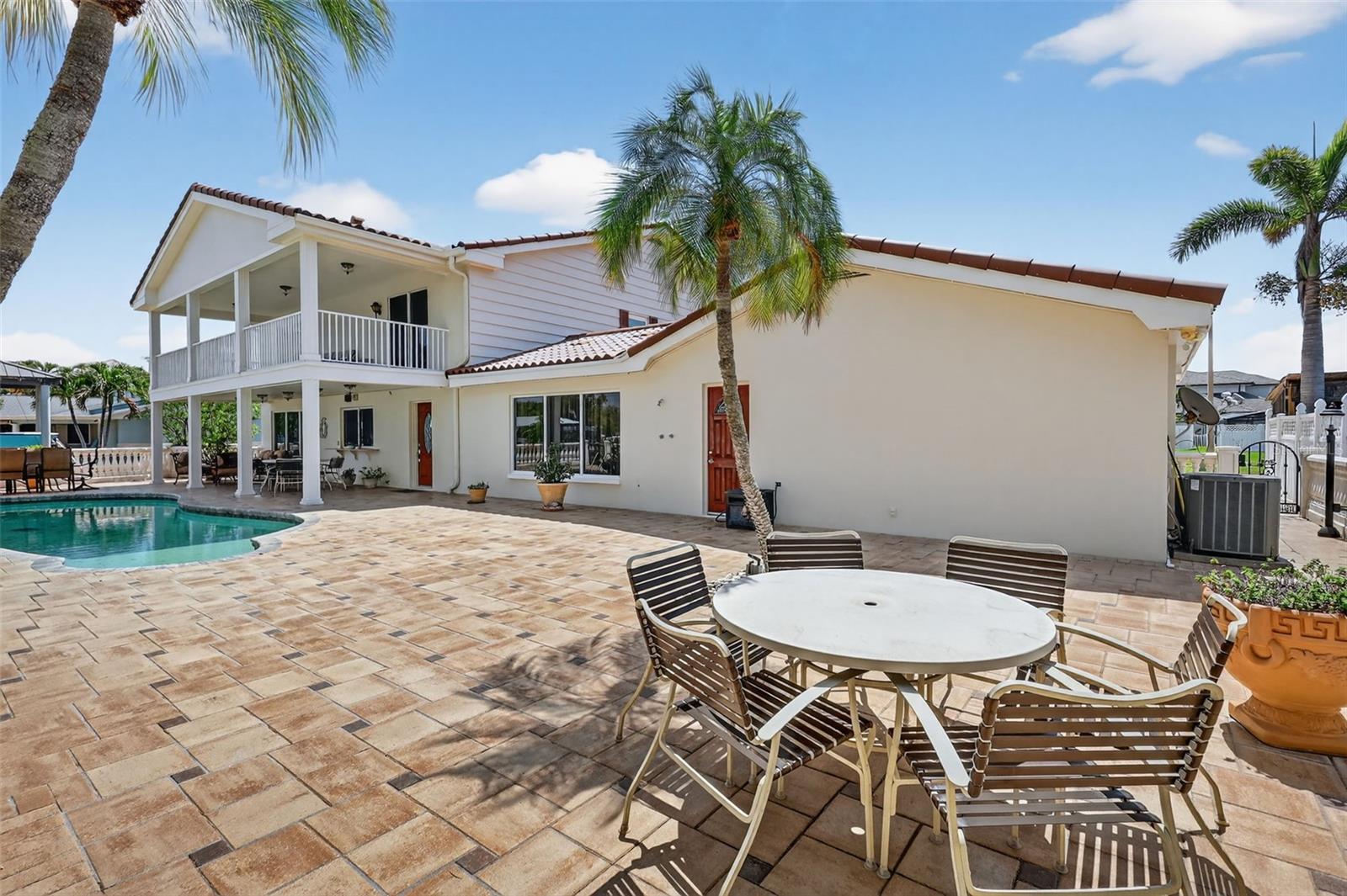 Image 56 of 78 For 350 Harbor Passage