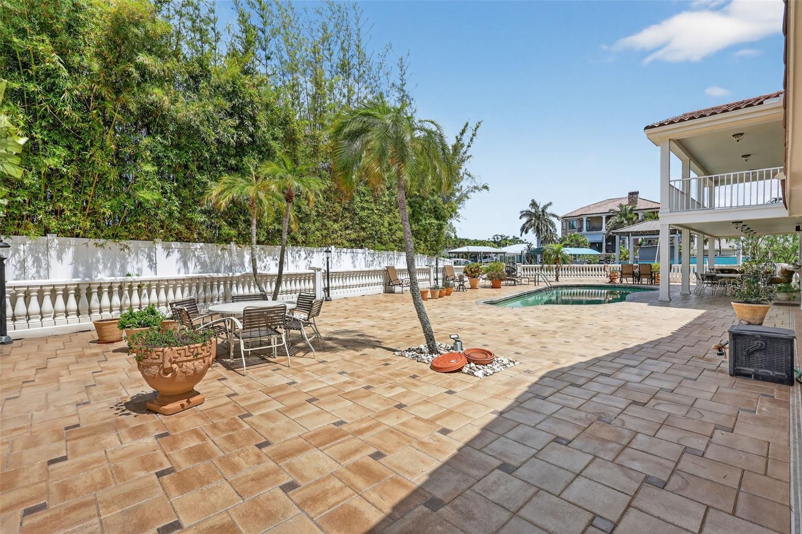 Image 57 of 78 For 350 Harbor Passage