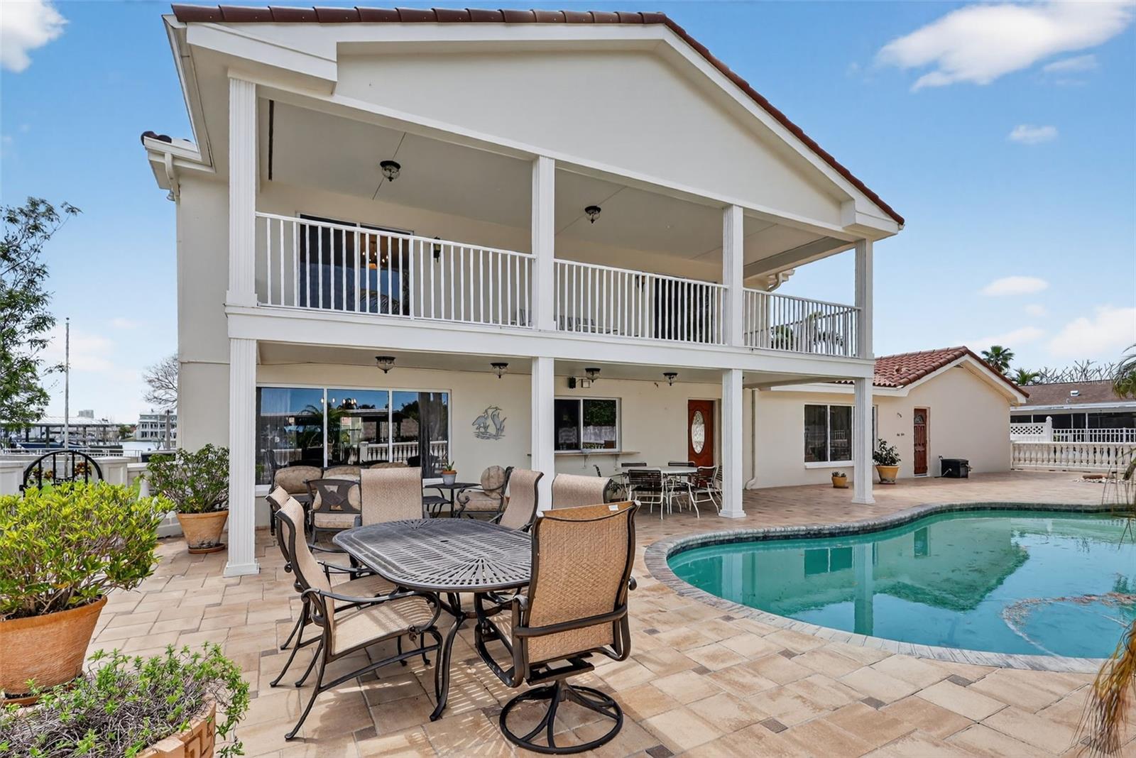 Image 61 of 78 For 350 Harbor Passage