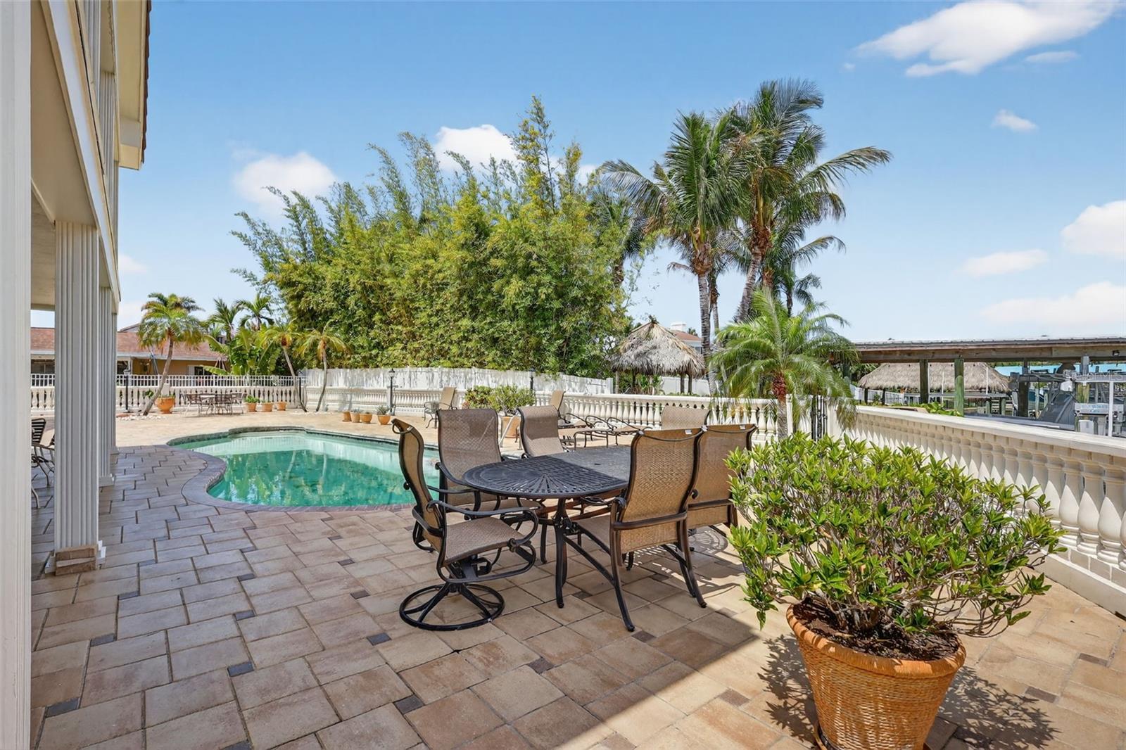 Image 62 of 78 For 350 Harbor Passage