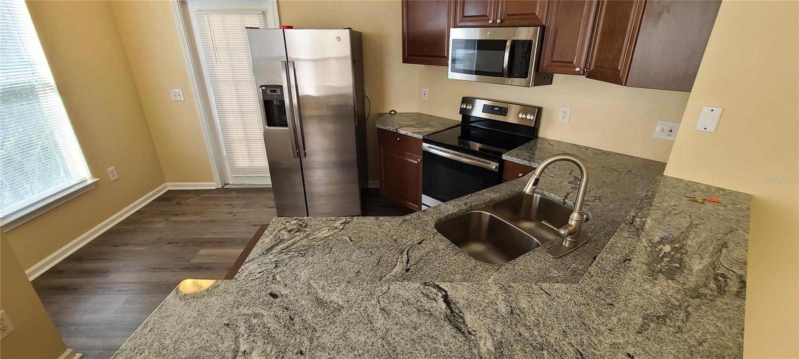 Image 20 of 31 For 17902 Villa Creek Drive 17902