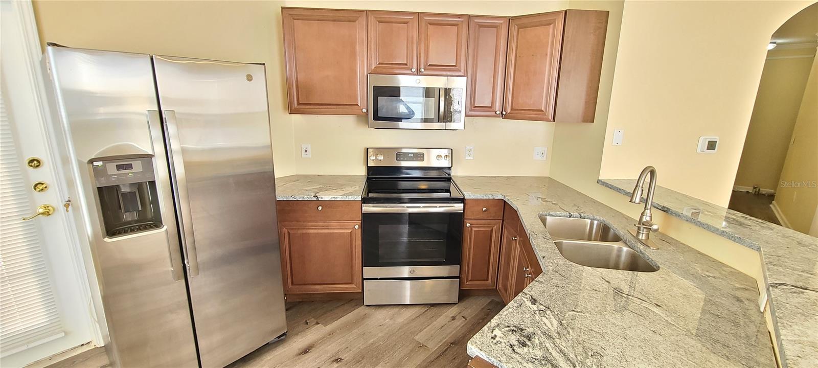 Image 21 of 31 For 17902 Villa Creek Drive 17902